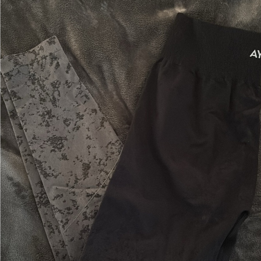 AYBL Black and Gray Leggings Durable Stylish